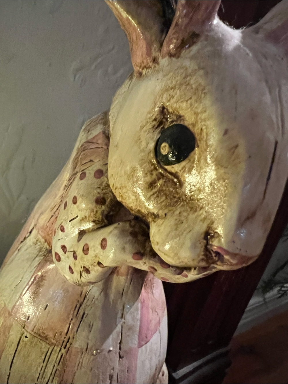 Hand-Painted Distressed Resin Rabbit Figurine Whimsical Farmhouse Decor - Picture 11 of 12